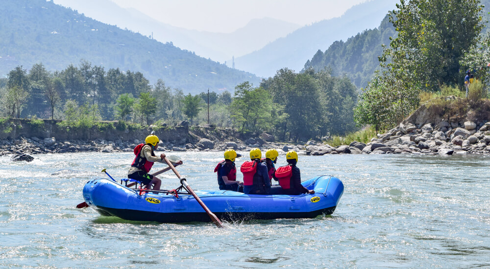 River rafting in kullu manali