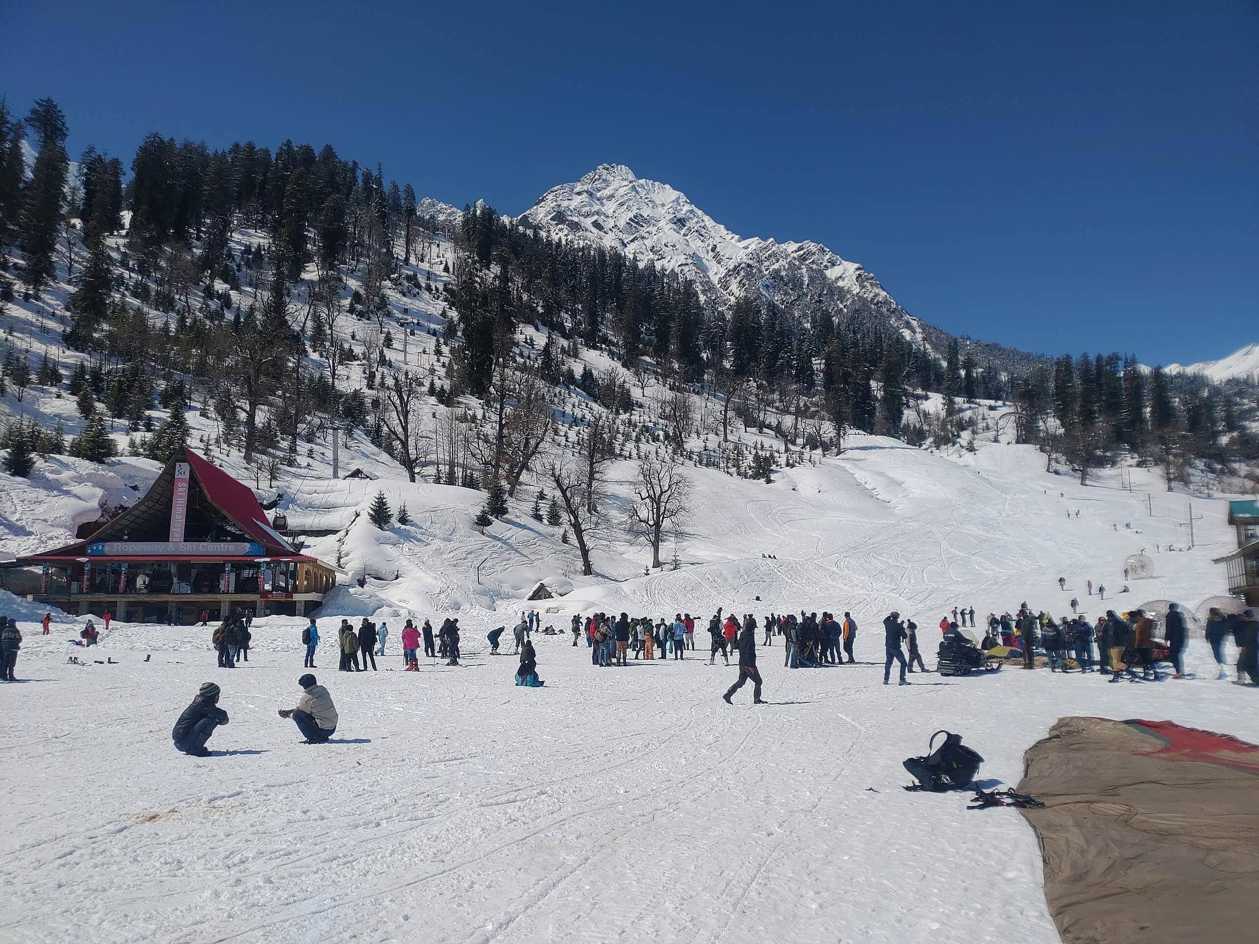 Solang Ropeway and Ski Centre