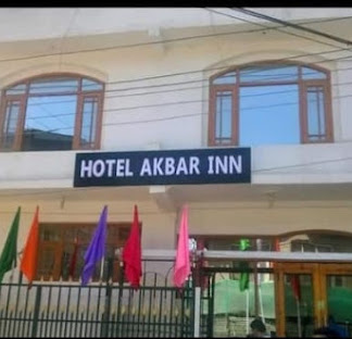 Fron view of Hotel Akbar Inn
