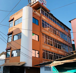 Front view of Hotel Satpura Safari