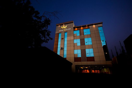Front view of Nova Inn