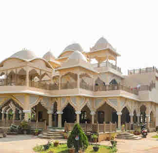 Front view of Royal Jungle Kothi