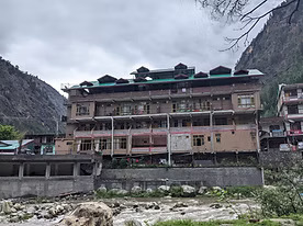 Outside of turquoise lodge & cafe