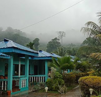 Outside view of The Ocean Blue Resort