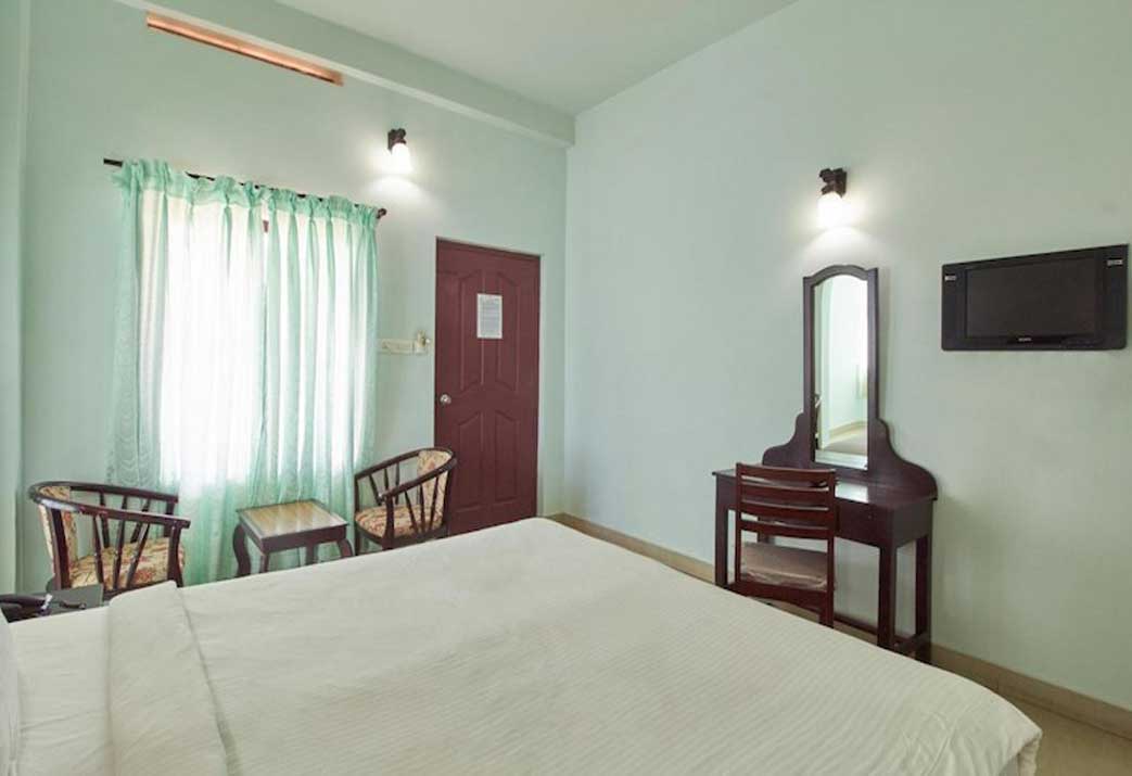 room of Blooming Paradise