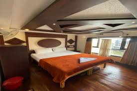 room of Oceanic Houseboat Alleppey