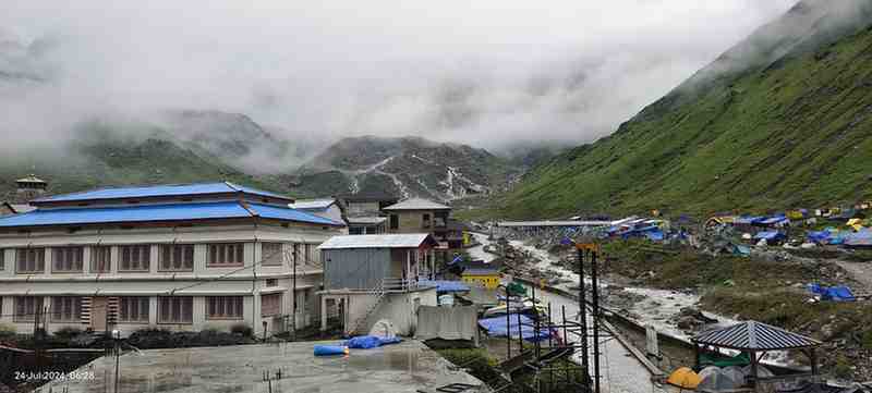 Whole view of Hotel Bharatpur House